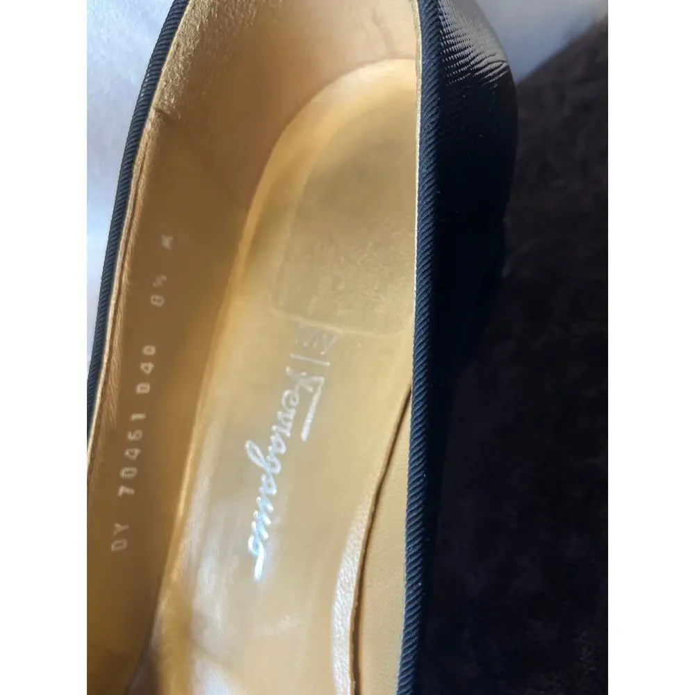 Salvatore Ferragamo patent leather‎ Vara Pump
